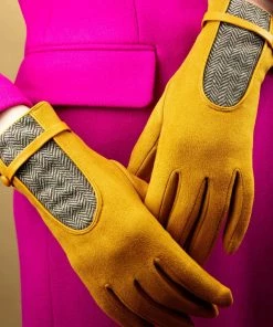 Powder Driving Style Gloves In Mustard