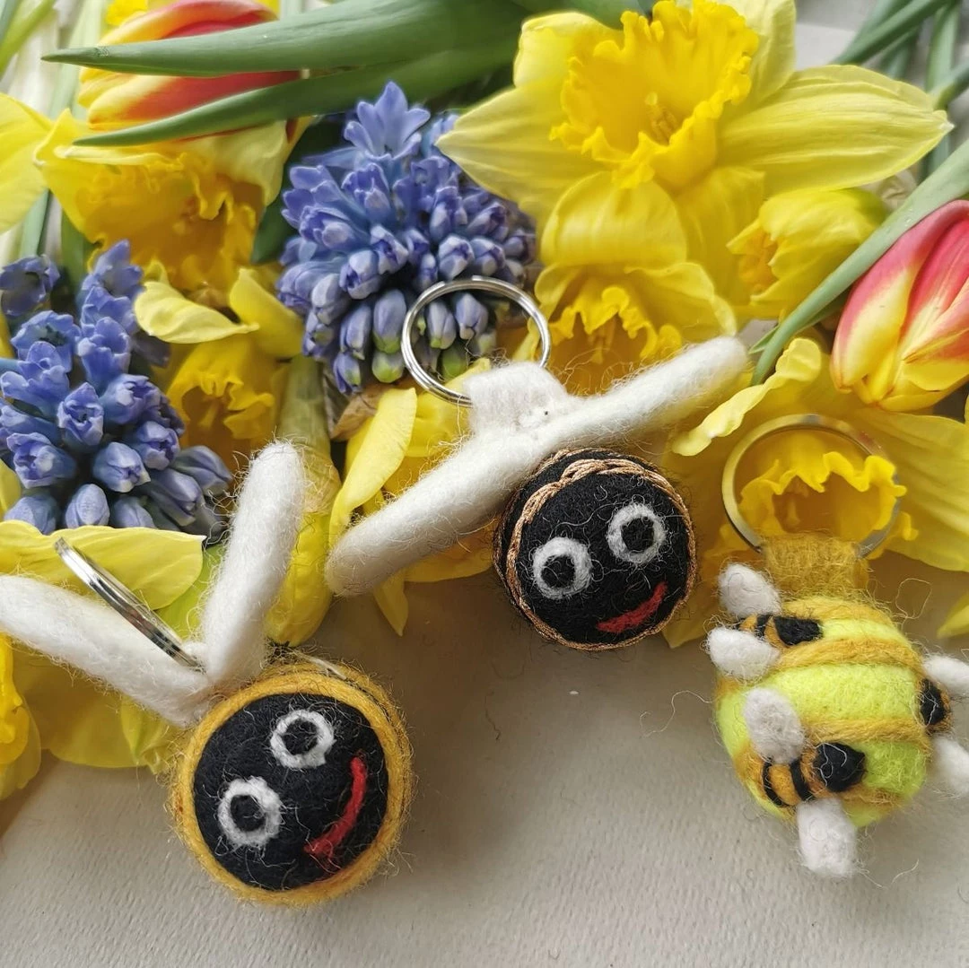 Felt So Good Handmade Felt Bee Keyring