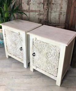 Kirei Home Carved Side Table