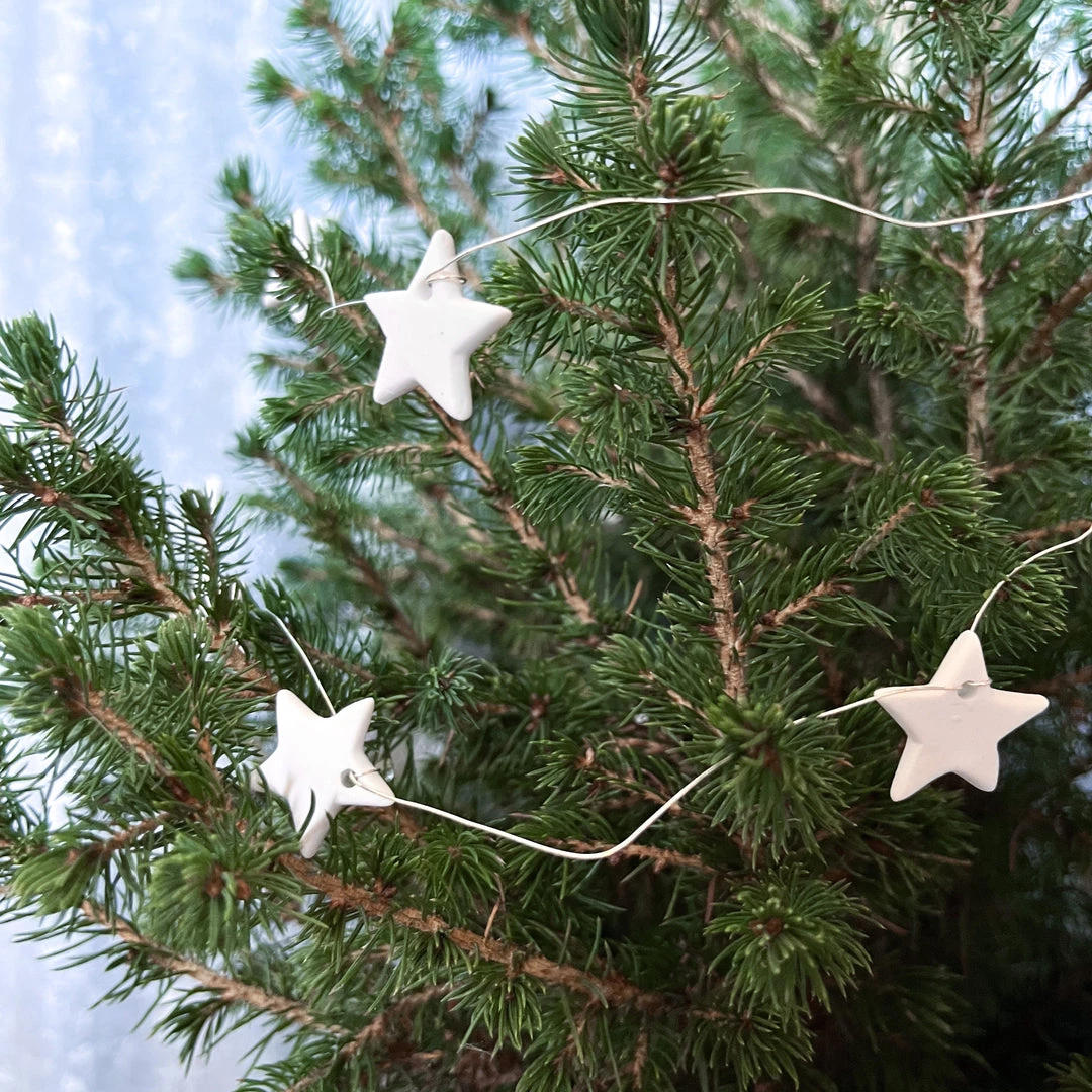 Garden Trading CHRISTMAS Porcelain Star Garland