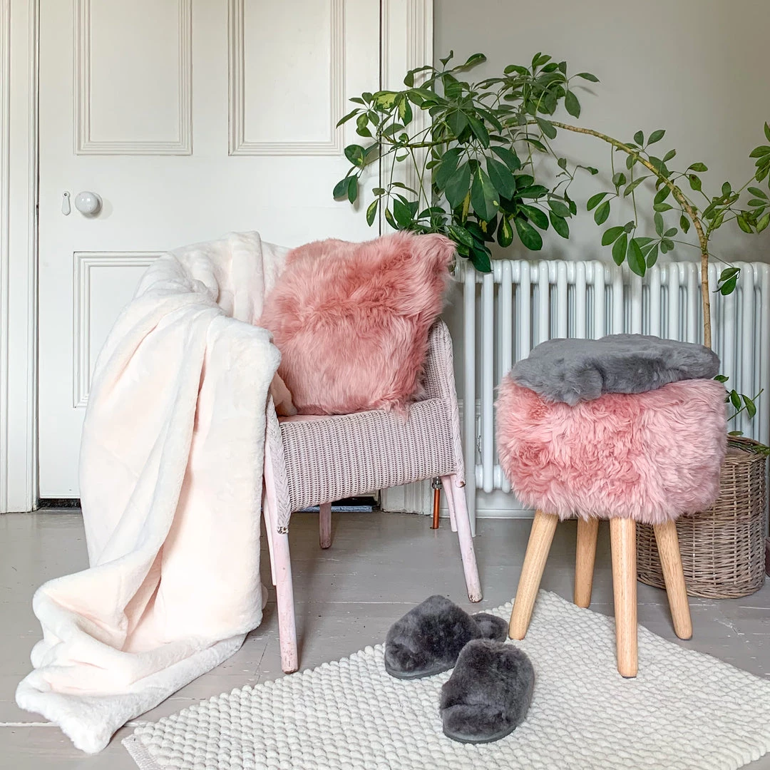 Parlane Last Chance To Buy Soft Faux Fur Throw In Winter White